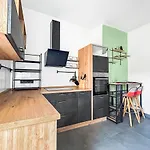 Appart' Convivial & Terrasse Familiale 公寓 泰昂维