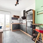 Appart' Convivial & Terrasse Familiale 公寓 泰昂维