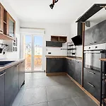 Appart' Convivial & Terrasse Familiale 泰昂维